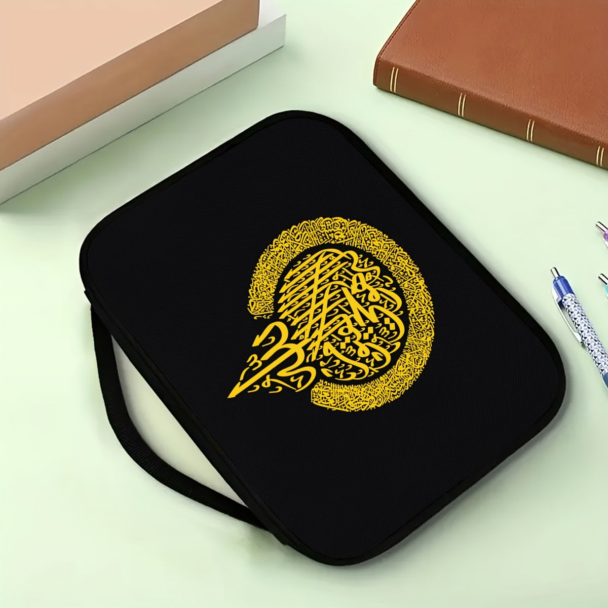 1pc Black Fashion Simple Islamic Calligraphy All-match Printing Quran Bag, Muslim Handbag, Multifunctional Large-capacity Storage Bag Suitable For Daily Use, For Learning, Outdoors And Daily Commuting