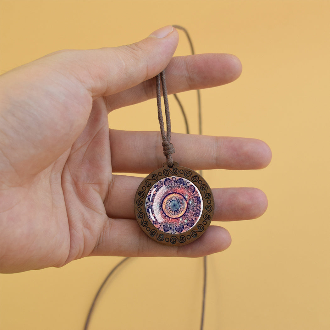 1pc Mandala Sacred Geometry Glass & Wood Pendant Necklace - Adjustable Rope Chain, Natural Wood & Glass Meditation Jewelry for Men, Gift, Spiritual Enlightenment Symbolism, Buddhist Jewelry, Artistic Design, Unique Craftsmans
