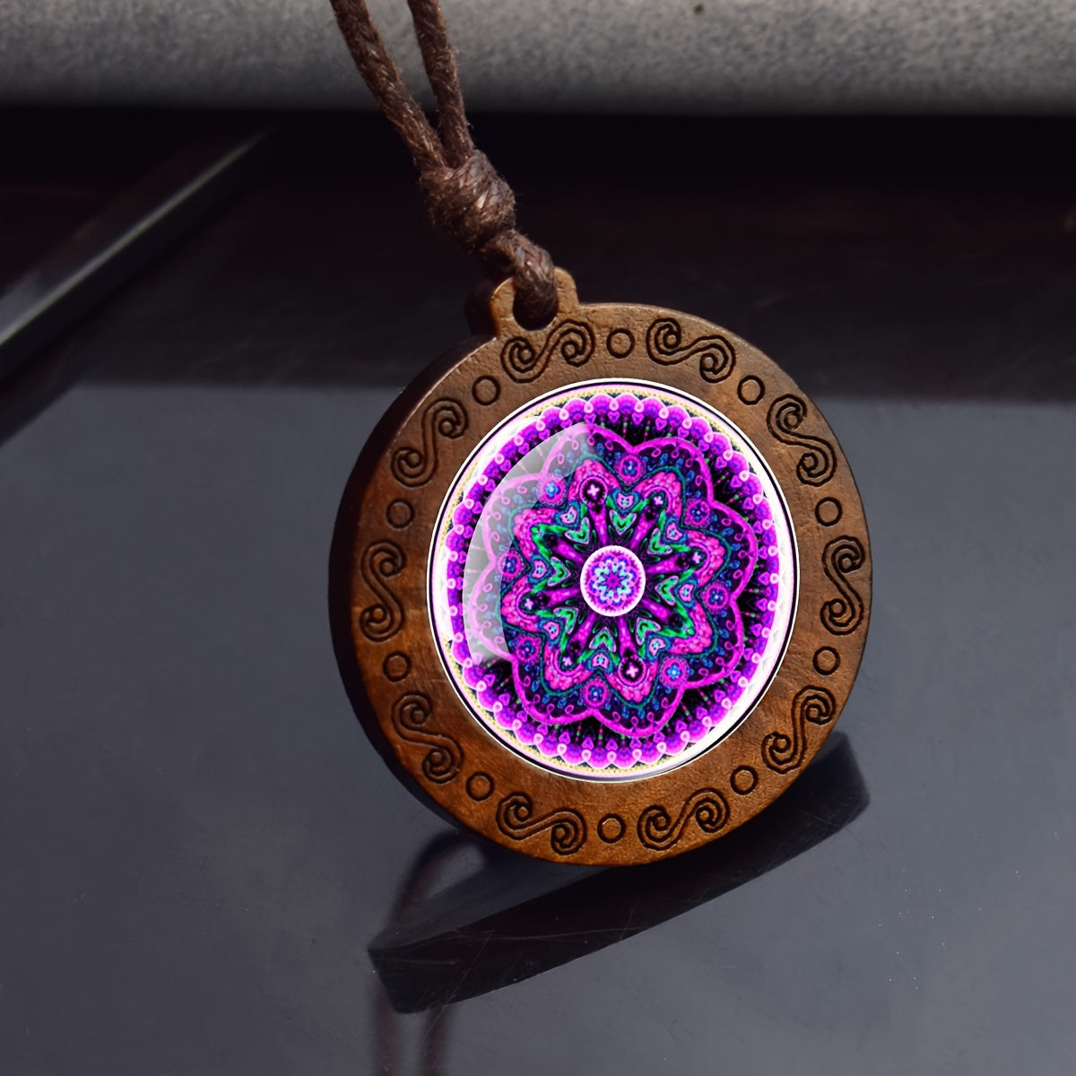 1pc Mandala Sacred Geometry Glass & Wood Pendant Necklace - Adjustable Rope Chain, Natural Wood & Glass Meditation Jewelry for Men, Gift, Spiritual Enlightenment Symbolism, Buddhist Jewelry, Artistic Design, Unique Craftsmans