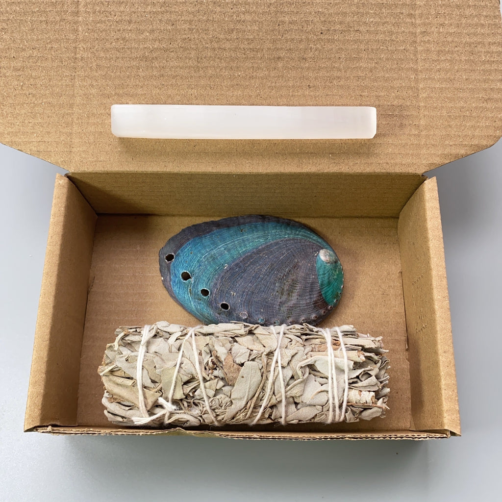 Selenite Crystal & White Sage Smudge Kit with Natural Abalone Shell - Boho Style Energy Cleansing Ritual Set for Home Purifying, Spiritual Healing - Perfect for Christmas, Halloween, Easter, Hanukkah, Thanksgiving - Complete