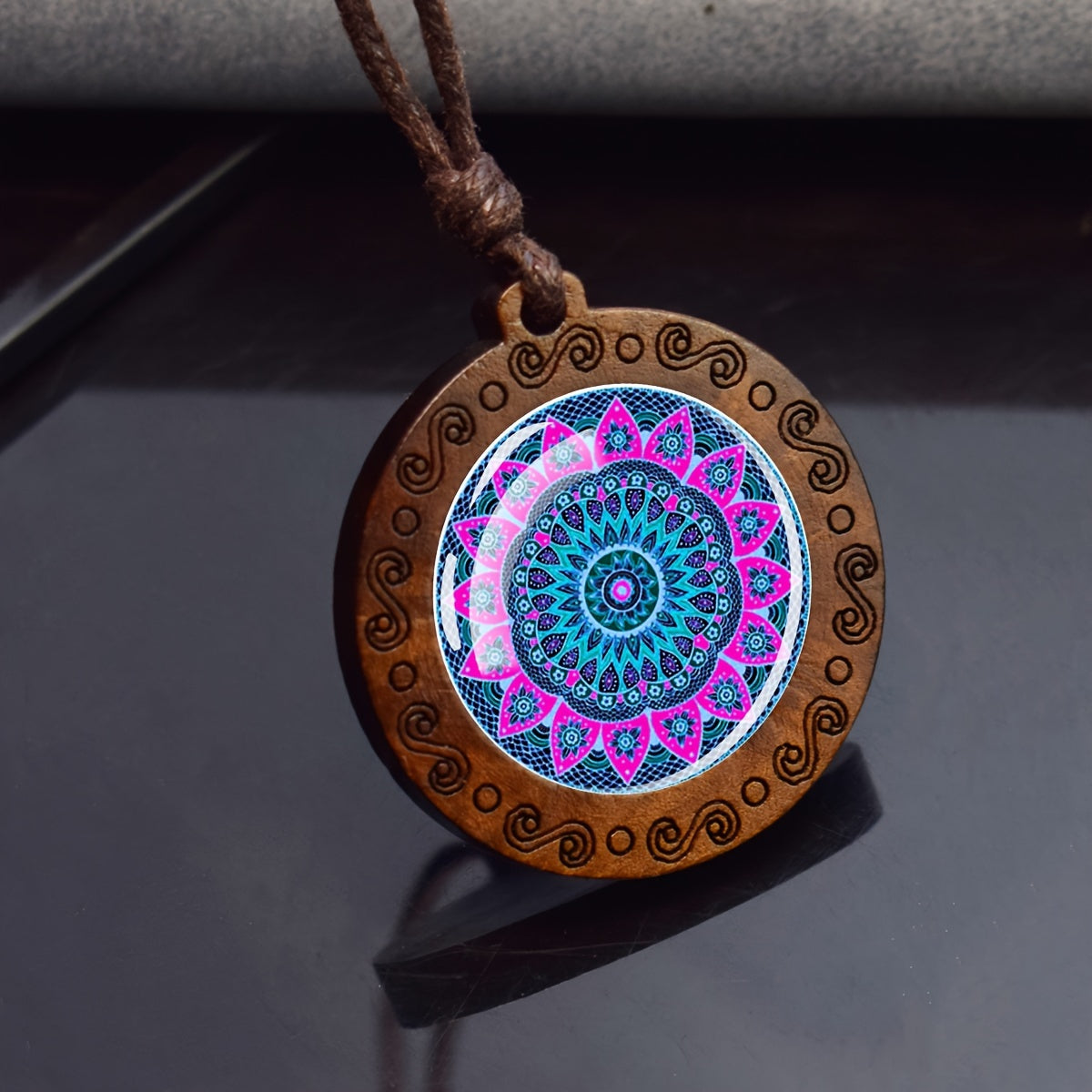 1pc Mandala Sacred Geometry Glass & Wood Pendant Necklace - Adjustable Rope Chain, Natural Wood & Glass Meditation Jewelry for Men, Gift, Spiritual Enlightenment Symbolism, Buddhist Jewelry, Artistic Design, Unique Craftsmans