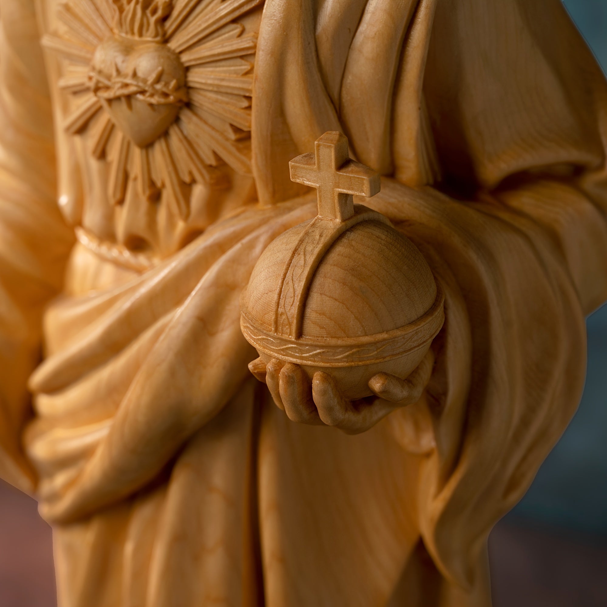 1pc Hand Carved Boxwood Jesus Sacred Heart Statue, Indoor Home Living Room Bedroom Decoration, Christian Gift Art Statue