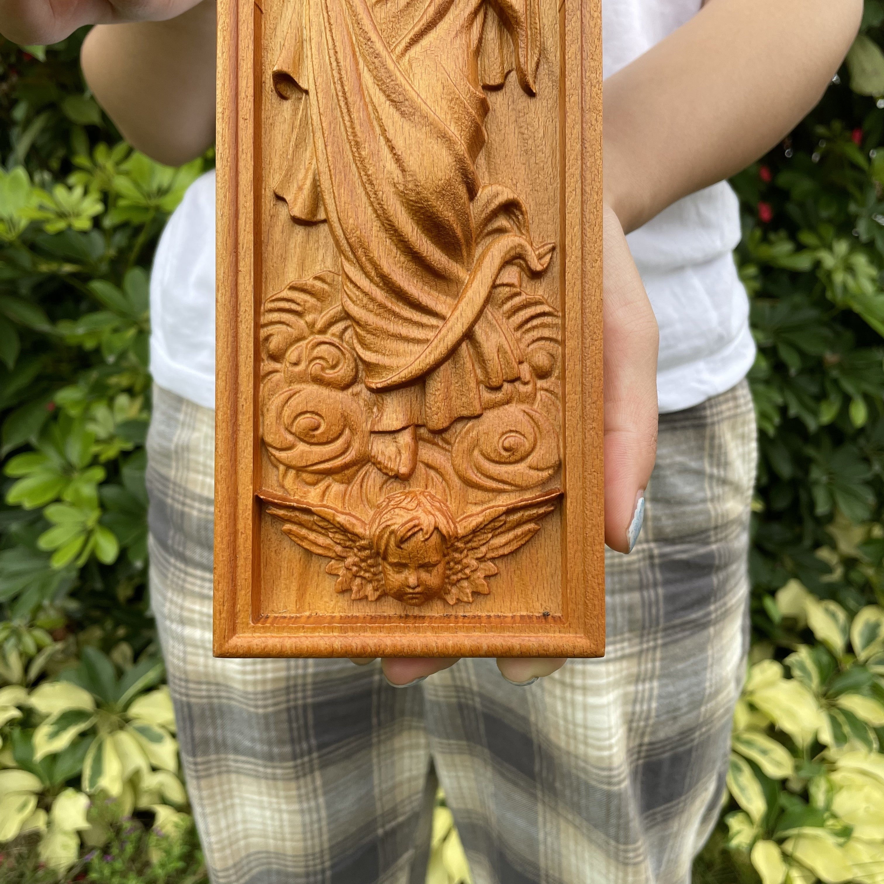 Hand-Carved Beechwood Easter Ascension Cross - Vintage Religious Home Decor, Intricate Christian Gift with Hanging Buckle, Perfect for Indoor Table Display & Unique Holiday Gift Options