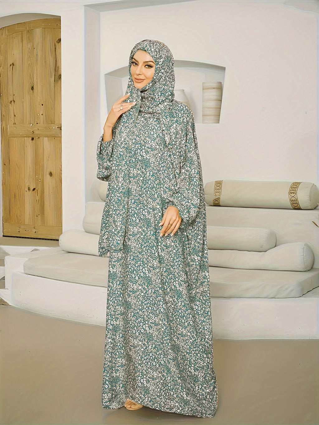 New Fashionable Traditional Scarf Prayer Robe for Muslim Women in the Middle East