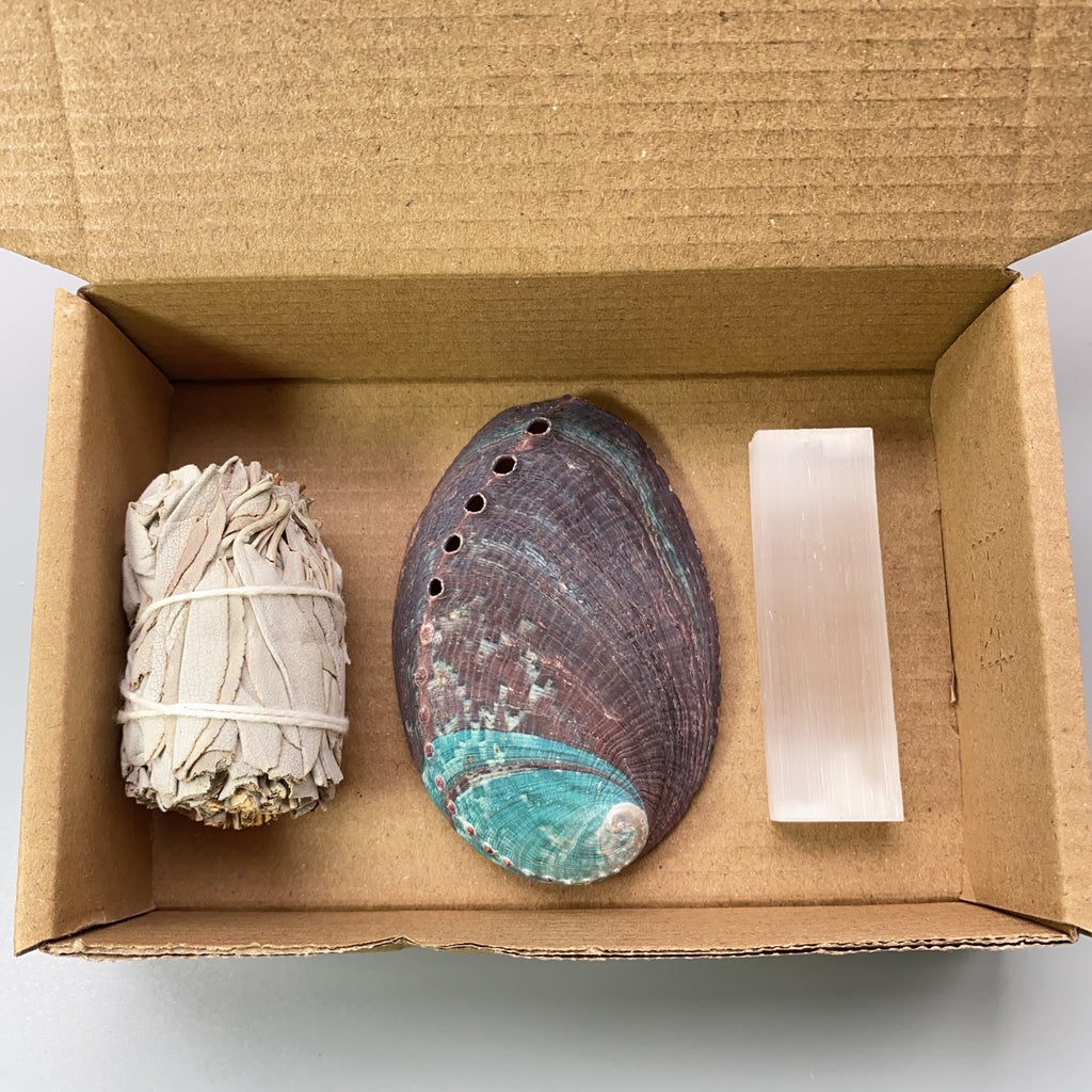 Selenite Crystal & White Sage Smudge Kit with Natural Abalone Shell - Boho Style Energy Cleansing Ritual Set for Home Purifying, Spiritual Healing - Perfect for Christmas, Halloween, Easter, Hanukkah, Thanksgiving - Complete