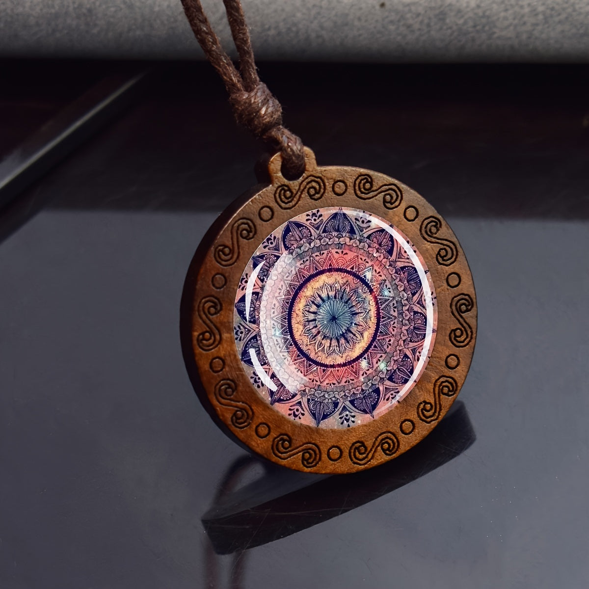 1pc Mandala Sacred Geometry Glass & Wood Pendant Necklace - Adjustable Rope Chain, Natural Wood & Glass Meditation Jewelry for Men, Gift, Spiritual Enlightenment Symbolism, Buddhist Jewelry, Artistic Design, Unique Craftsmans
